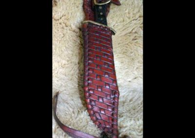 custom-leather-knife-sheath